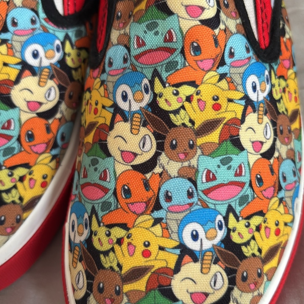 Pokemon Kids GROUNDUP Slip-On Shoes - Red and Multicolor big kids 6 - Picture 6 of 8